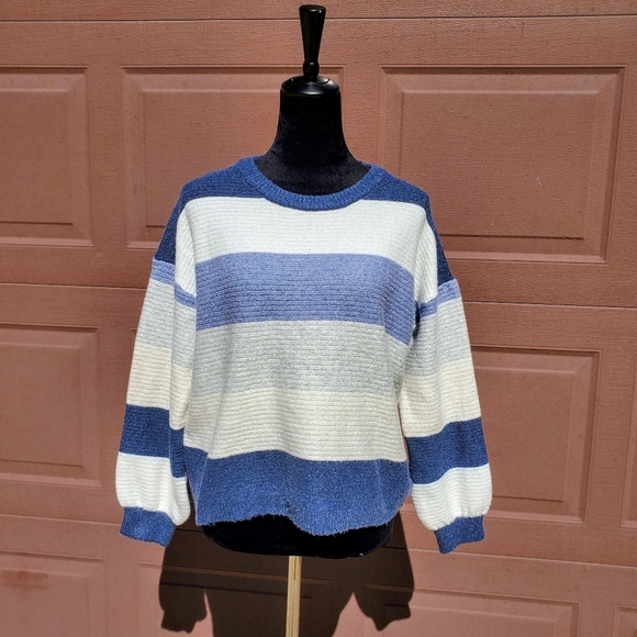 Pink Republic Blue and Gray Striped Women's Sweater Size Large - Picture 13 of 15